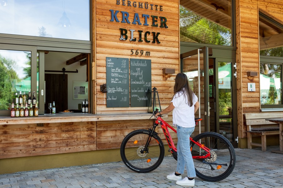 Berghütte_Kraterblick_Steinheim