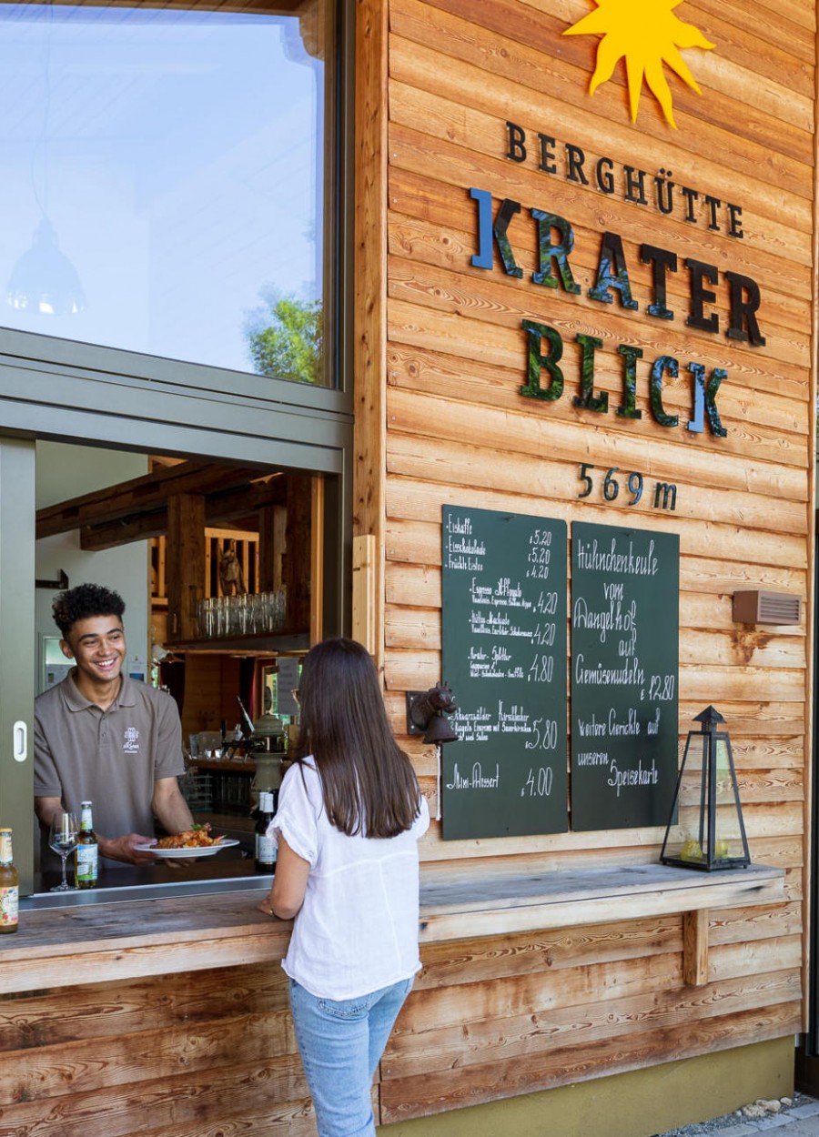 Theke Berghütte Kraterblick im Steinheimer Becken 