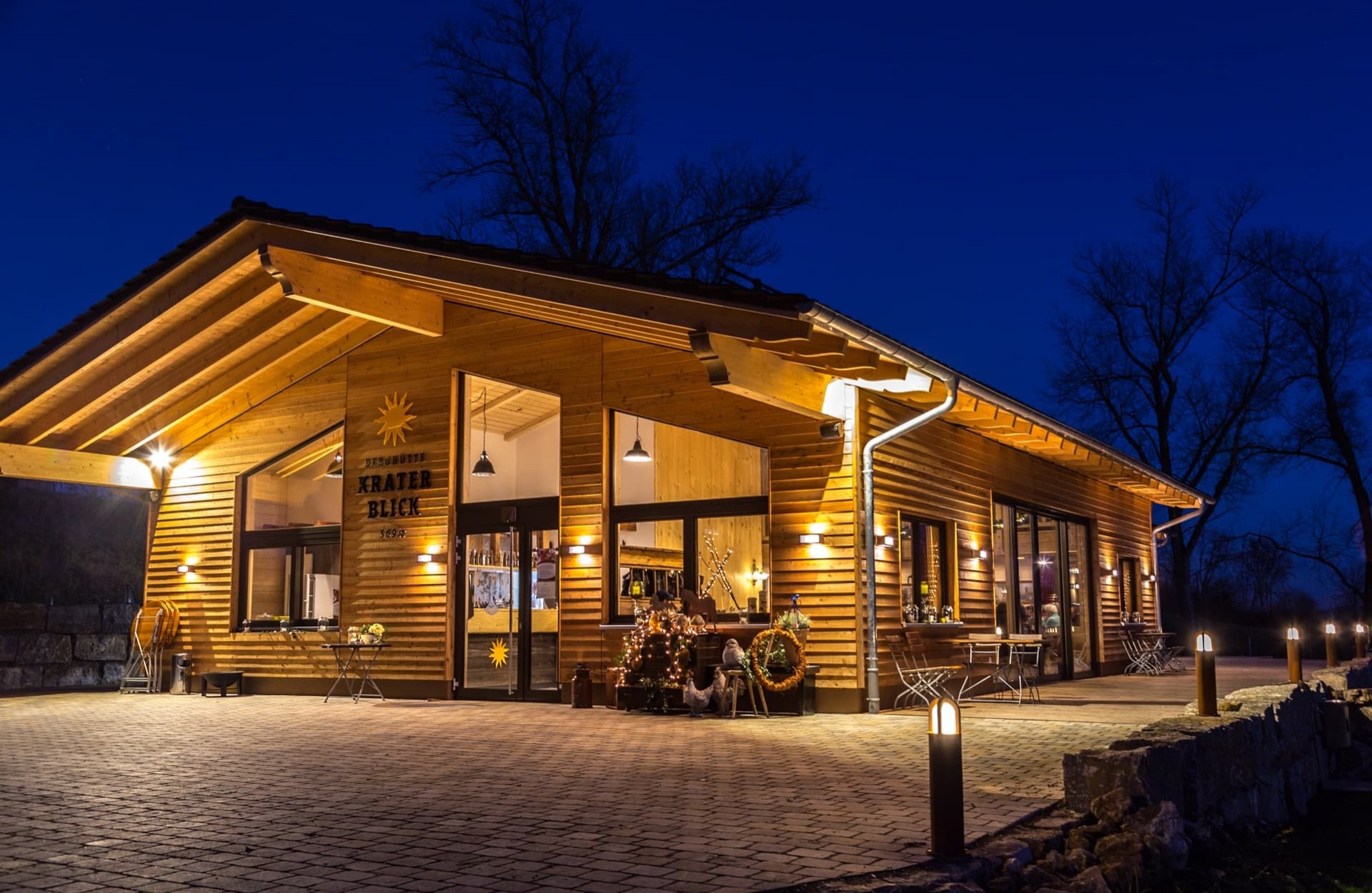 Berghütte Kraterblick Aufnahme bei Nacht